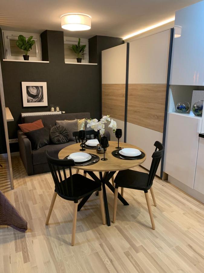 קרקוב Petit Appartement מראה חיצוני תמונה